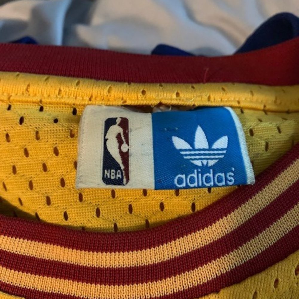 Lebron James Cavs Alternate Throwback Jersey 2xl … - image 4